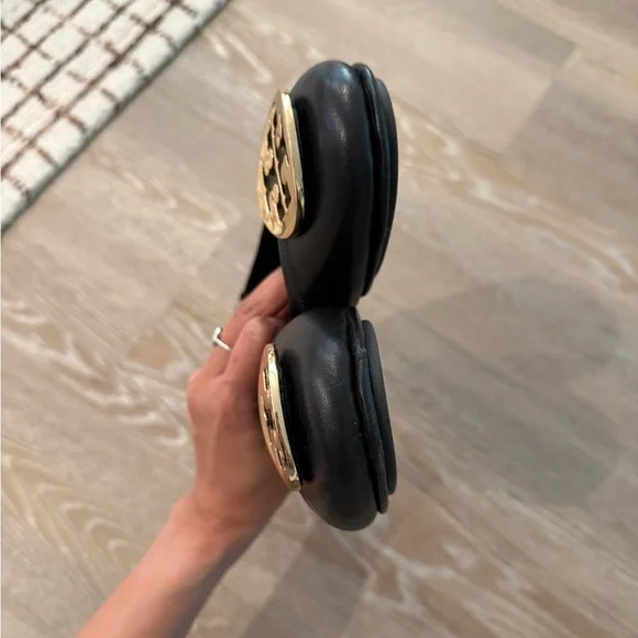 Tory Burch Black Leather Ballet Flats with Gold Logo – Size 7 - Picture 5 of 5